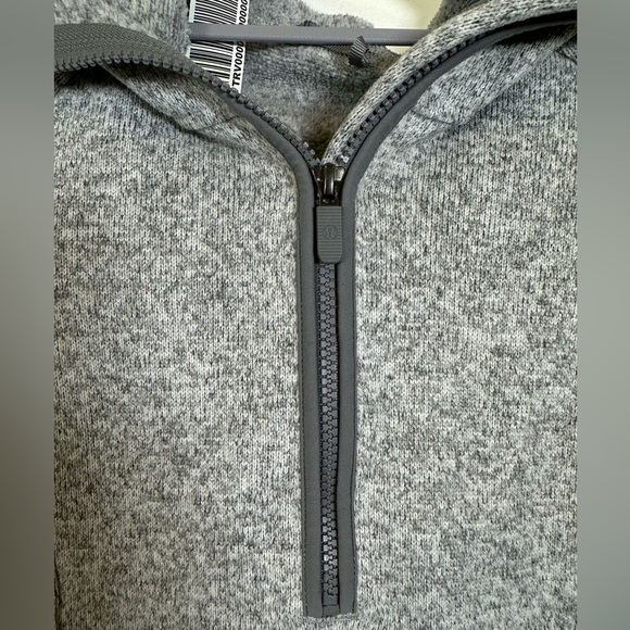Lululemon Fleece & Thank You Pullover
Heathered White / Battleship Size 4 - Picture 4 of 9